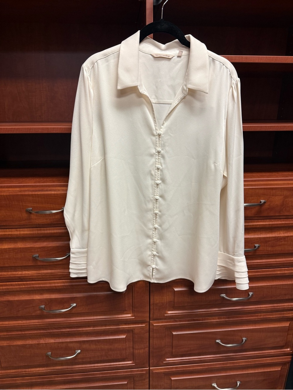 Soft Surroundings Sonnet Cream Blouse with Ruffle Detail on Sleeves